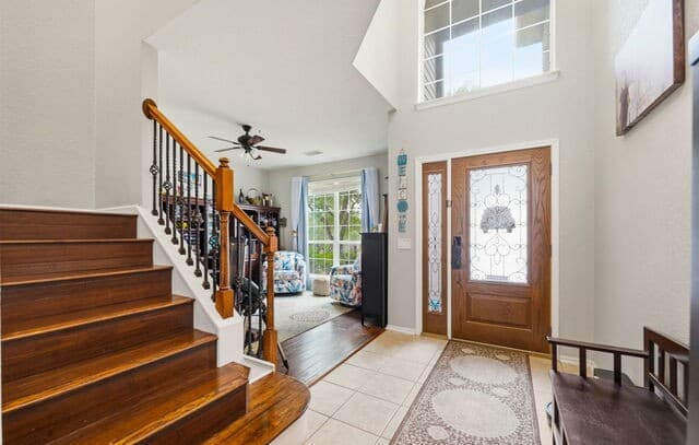 5-bedroom rental at 3526 Mendocino Park in San Antonio, TX — photo 5