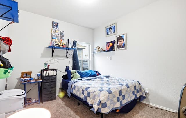 3-bedroom rental at 5314 Riley Way in St Hedwig, TX — photo 5