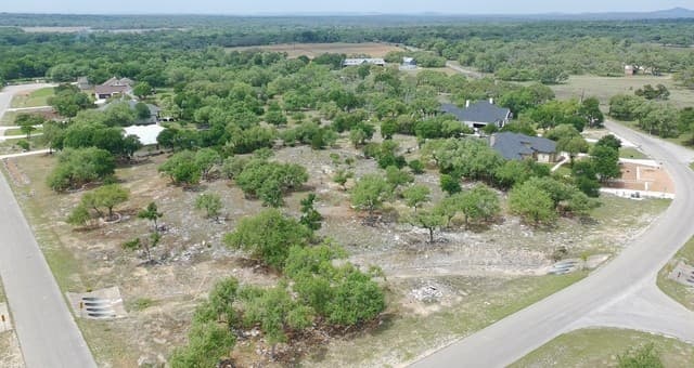 rental at 615 Rittimann Rd in Spring Branch, TX — photo 4