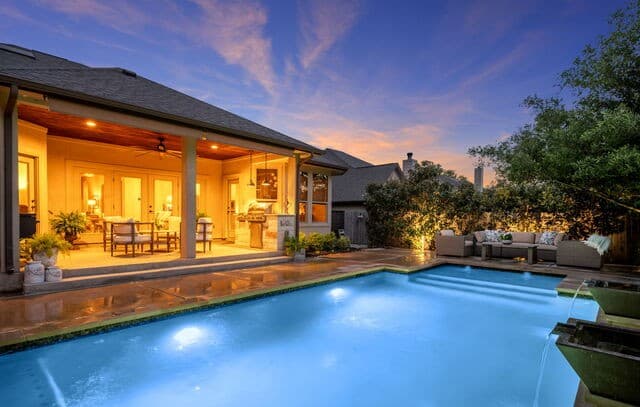 4-bedroom rental at 193 Autumn Rdg in Boerne, TX — photo 2