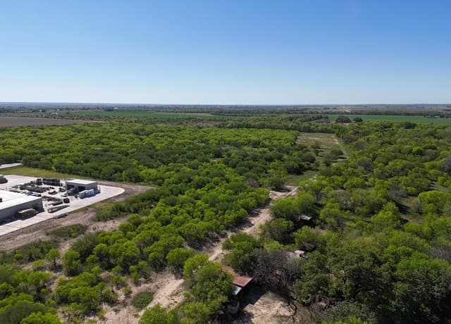 rental at 287 N 22nd in Hondo, TX — photo 4
