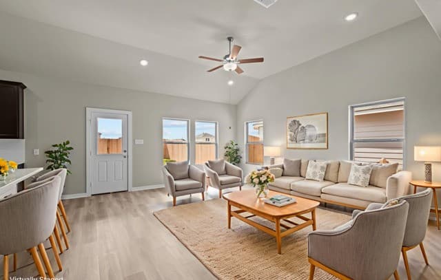 5-bedroom rental at 17202 Elder Walnut Drive in Elmendorf, TX — photo 4