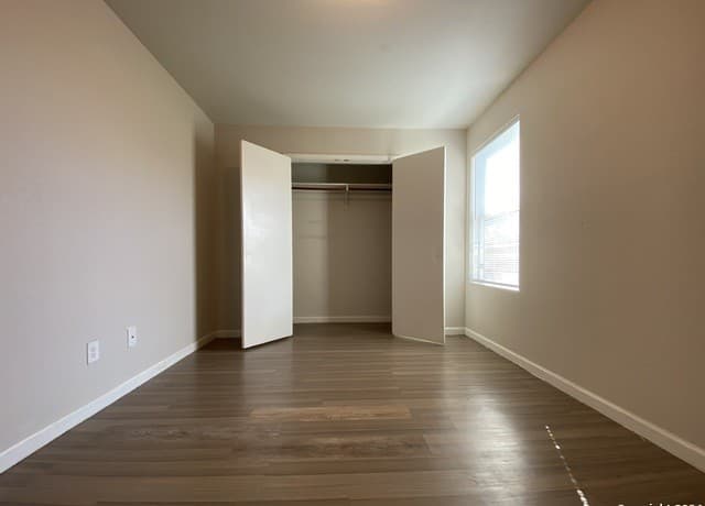 rental at 1627 N Navidad St in San Antonio, TX — photo 3