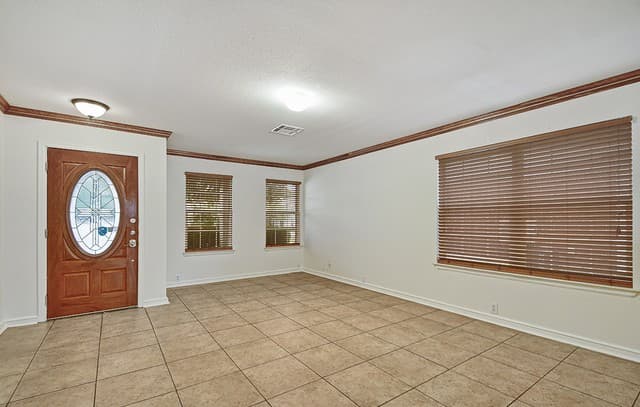 3-bedroom rental at 3115 Arkansas Oak in San Antonio, TX — photo 5