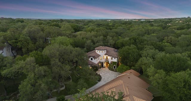 5-bedroom rental at 3002 Elm Creek Pl in San Antonio, TX — photo 5