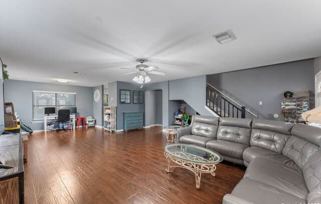 4-bedroom rental at 4983 Watering Trail Dr in San Antonio, TX — photo 5