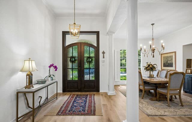 4-bedroom rental at 10 Inwood Knoll in San Antonio, TX — photo 4