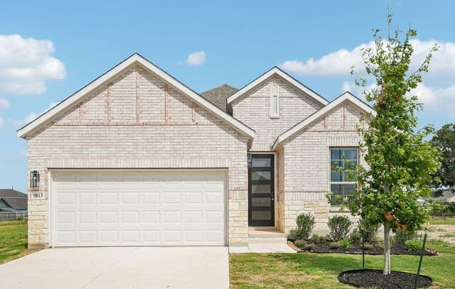 3-bedroom rental at 9813 Jetty Mills in San Antonio, TX — photo 1