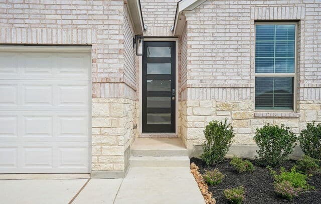 3-bedroom rental at 9813 Jetty Mills in San Antonio, TX — photo 3