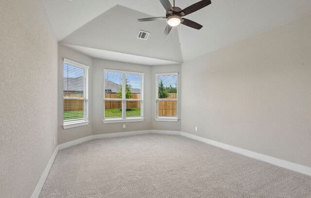 4-bedroom rental at 10504 Tiger Shark Ave in Boerne, TX — photo 4
