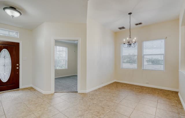 4-bedroom rental at 1926 Lindal Pointe in San Antonio, TX — photo 4