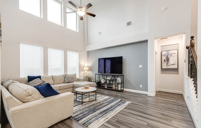 4-bedroom rental at 2211 Castello Way in San Antonio, TX — photo 5