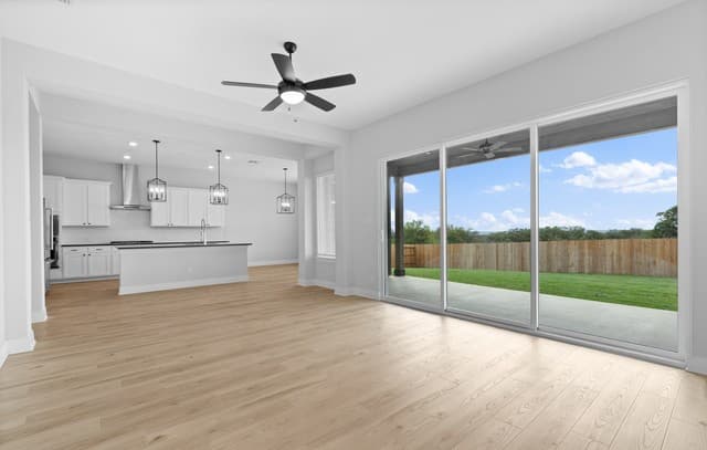 4-bedroom rental at 174 Azalea Aly in Castroville, TX — photo 4