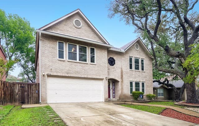 4-bedroom rental at 6914 Barkley Trl in San Antonio, TX — photo 1