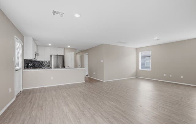 3-bedroom rental at 13810 Ostrich Run in San Antonio, TX — photo 3