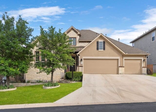 4-bedroom rental at 8926 Irving HL in Boerne, TX — photo 5