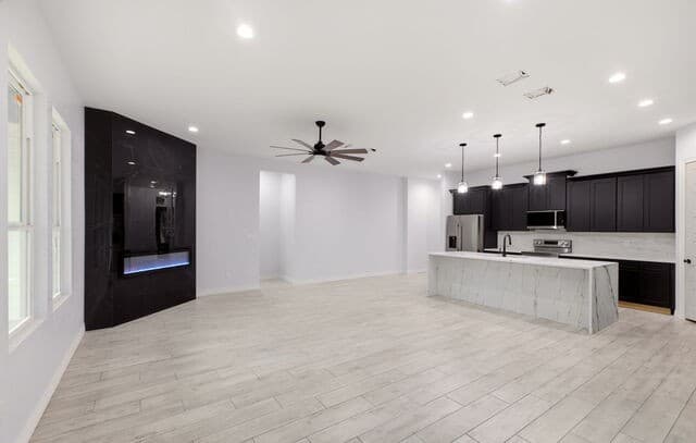 3-bedroom rental at 1194 Bob White in Spring Branch, TX — photo 5