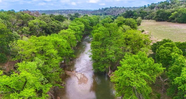 3-bedroom rental at 213 Timber View in Boerne, TX — photo 1