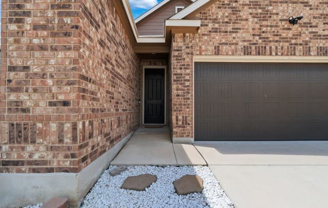 3-bedroom rental at 4514 Stetson Run in San Antonio, TX — photo 5
