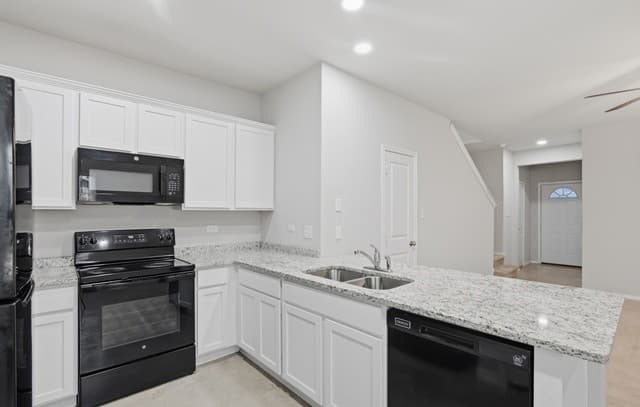 rental at 7239 Converse Ridge Ln in San Antonio, TX — photo 5