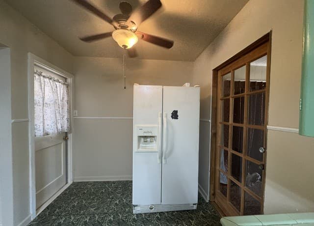 3-bedroom rental at 131 Danny Clay Dr in San Antonio, TX — photo 4