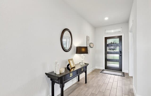 4-bedroom rental at 25330 Donahue in San Antonio, TX — photo 2