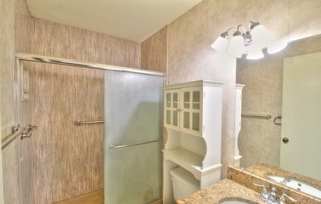 3-bedroom rental at 4814 La Salida St in San Antonio, TX — photo 5