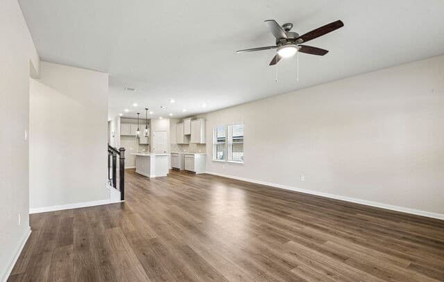 4-bedroom rental at 10121 Briceway Gap in San Antonio, TX — photo 3