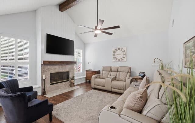 3-bedroom rental at 16915 Brookwood in San Antonio, TX — photo 3