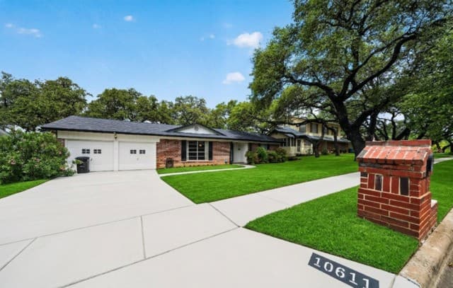 3-bedroom rental at 10611 Burr Oak Dr in San Antonio, TX — photo 1