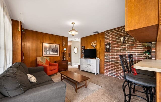 3-bedroom rental at 10611 Burr Oak Dr in San Antonio, TX — photo 5