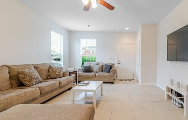 3-bedroom rental at 24214 Hazel Alder in San Antonio, TX — photo 3