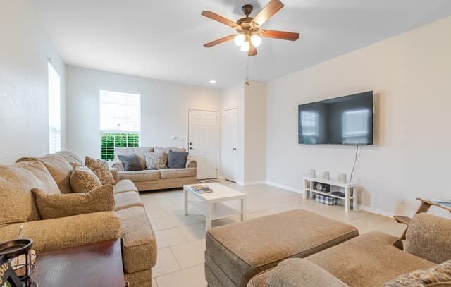 3-bedroom rental at 24214 Hazel Alder in San Antonio, TX — photo 4