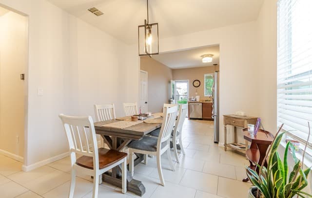 3-bedroom rental at 24214 Hazel Alder in San Antonio, TX — photo 5