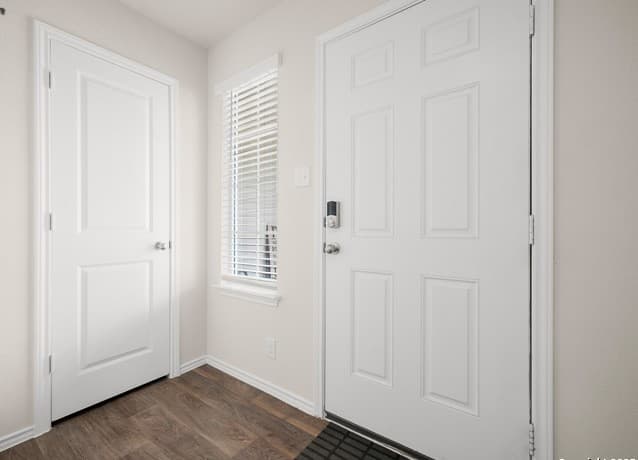 3-bedroom rental at 13218 Desana Spgs in St Hedwig, TX — photo 5