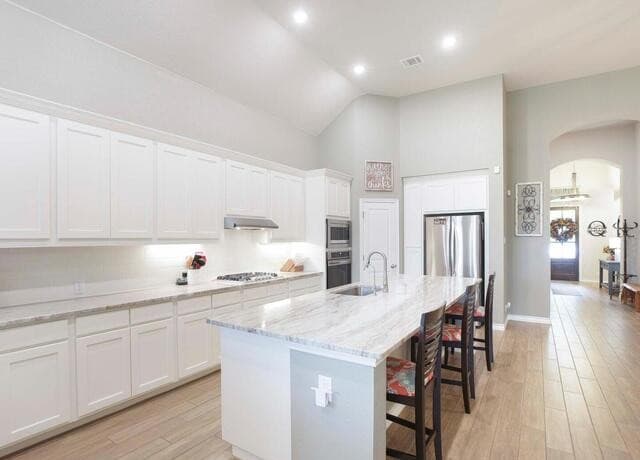 4-bedroom rental at 107 Coleto Crk in Boerne, TX — photo 4