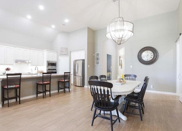 4-bedroom rental at 107 Coleto Crk in Boerne, TX — photo 5