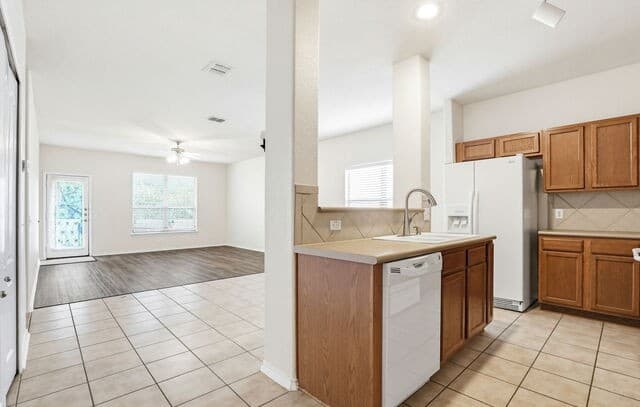 Home for sale at 6038 Pecan Tree in San Antonio, TX — photo 4