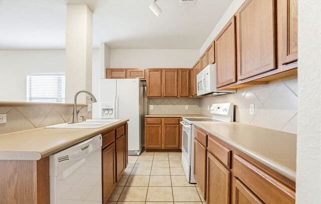 Home for sale at 6038 Pecan Tree in San Antonio, TX — photo 5