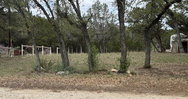 rental at 7513 Whartons Dock Rd in Bandera, TX — photo 4