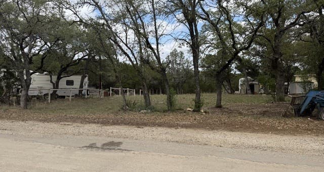rental at 7513 Whartons Dock Rd in Bandera, TX — photo 5