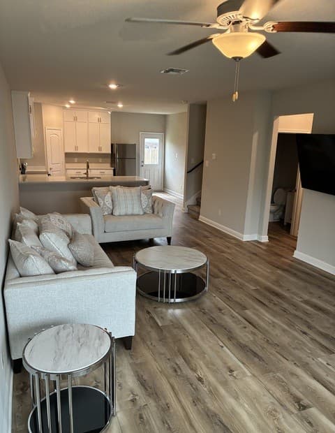 5-bedroom rental at 7330 Sharma Valley in San Antonio, TX — photo 1