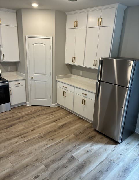 5-bedroom rental at 7330 Sharma Valley in San Antonio, TX — photo 2