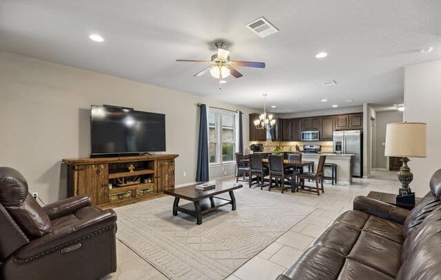 3-bedroom rental at 25752 Two Springs in San Antonio, TX — photo 1