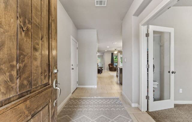 3-bedroom rental at 25752 Two Springs in San Antonio, TX — photo 5