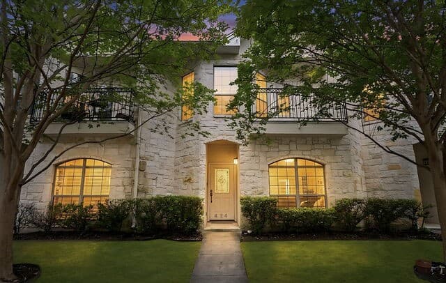 4-bedroom rental at 424 Herff St Unit 424 in Boerne, TX — photo 2