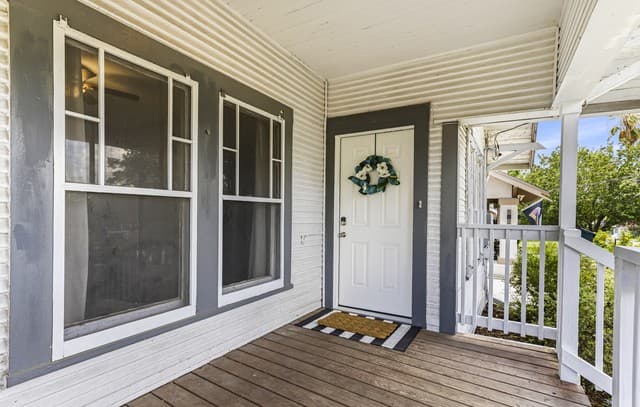 Home for sale at 526 Hammond Ave in San Antonio, TX — photo 3
