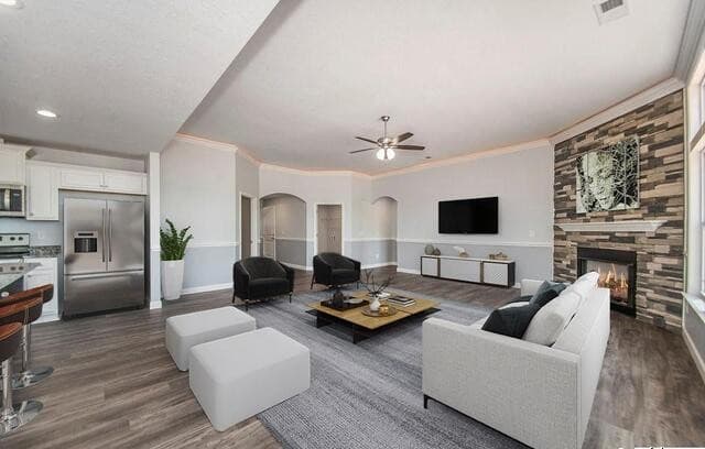3-bedroom rental at 183 Lost Maples Way in Marion, TX — photo 1