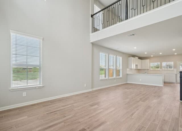 4-bedroom rental at 6511 Queen Carol in San Antonio, TX — photo 2
