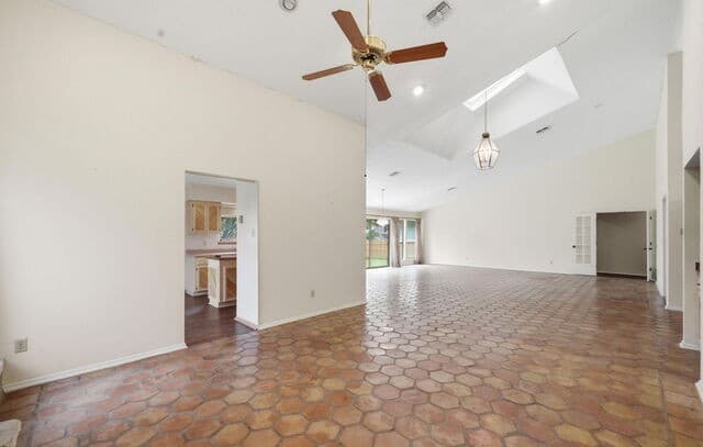 3-bedroom rental at 6310 Spindrift in Windcrest, TX — photo 4